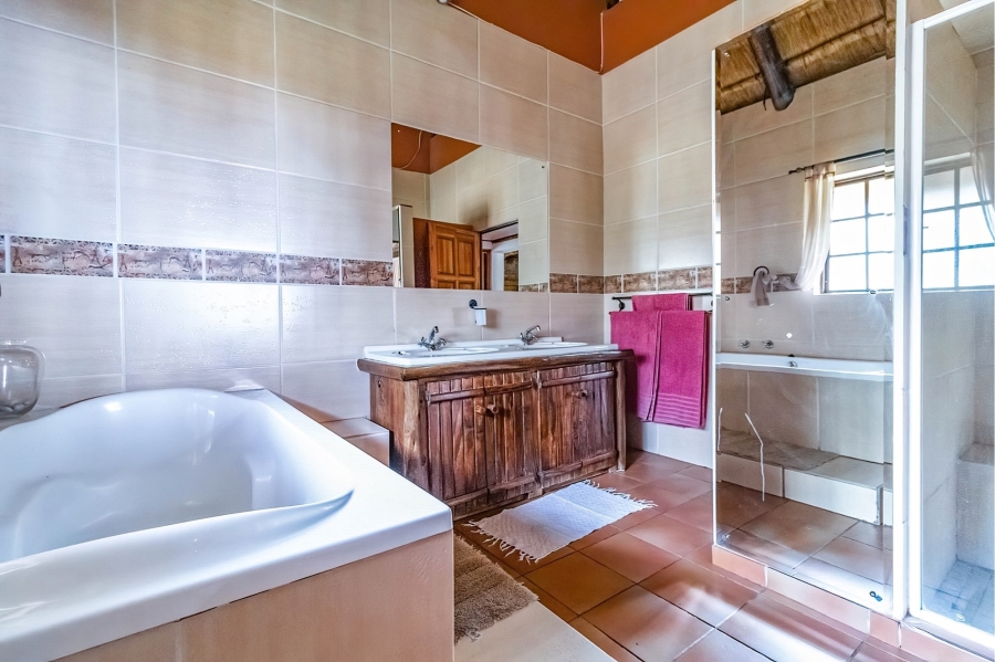 8 Bedroom Property for Sale in Oranjeville Free State